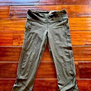 Lululemon capri leggings